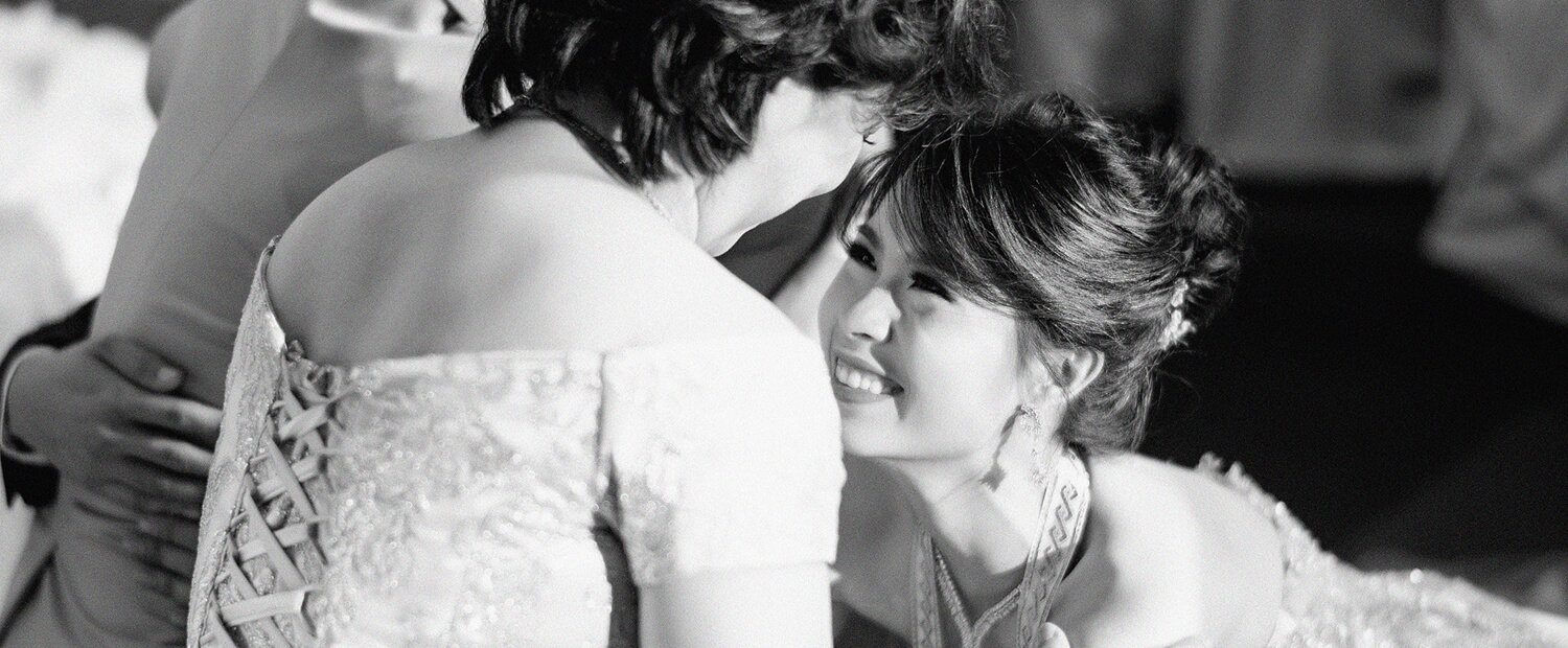 หาช่างภาพงานแต่งงาน ช่างภาพพิธีการ แนะนำตากล้องงานแต่งราคาไม่แพง มืออาชีพ